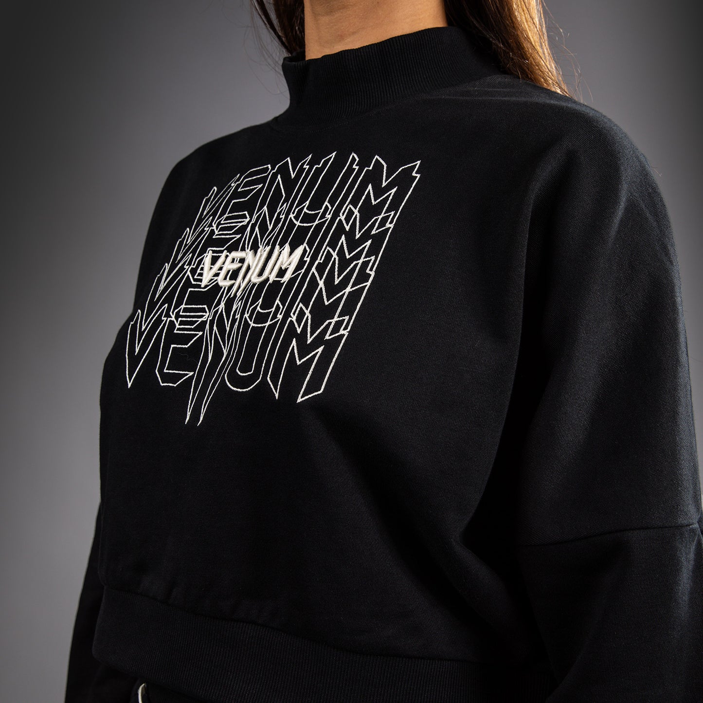 Venum Pulse 여성용 크롭 스웨트셔츠 – 블랙/화이트