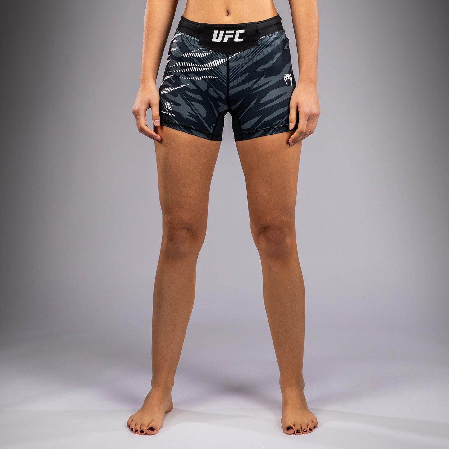 UFC Fusion by Venum 여성용 발리 투도 쇼츠 – 숏 핏 – 블랙