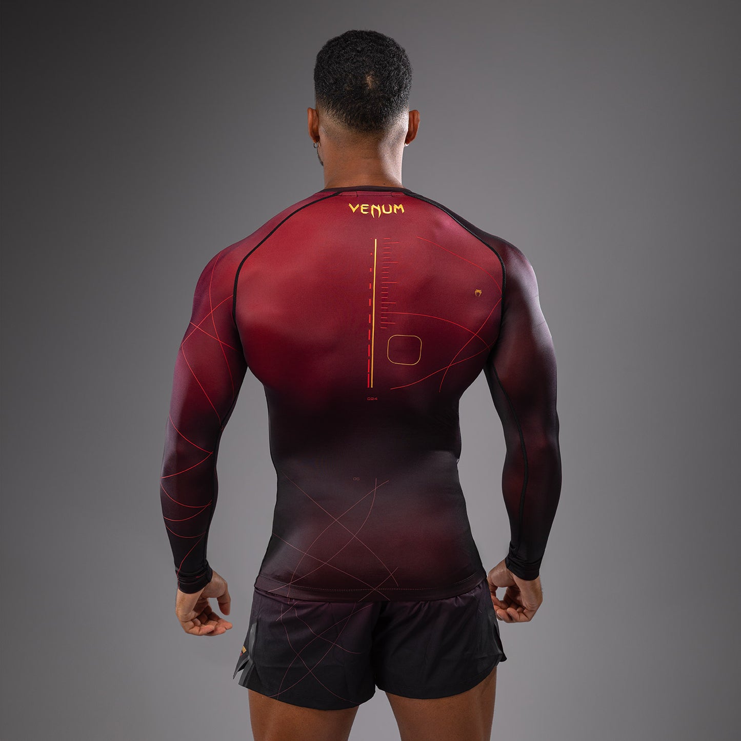 Venum Tactical XT 남성용 긴팔 래쉬가드 – 블랙/버건디/골드