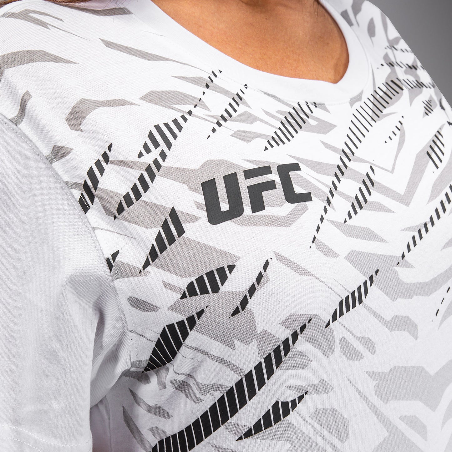 UFC Fusion by Venum 여성용 반팔 티셔츠 – 화이트