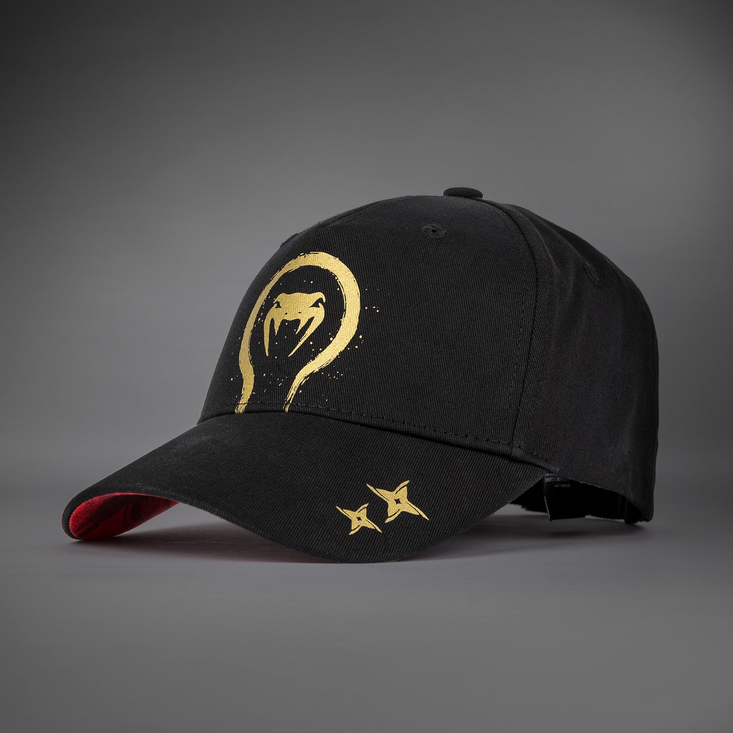 Venum x Assassin's Creed Shadows 캡 – 블랙