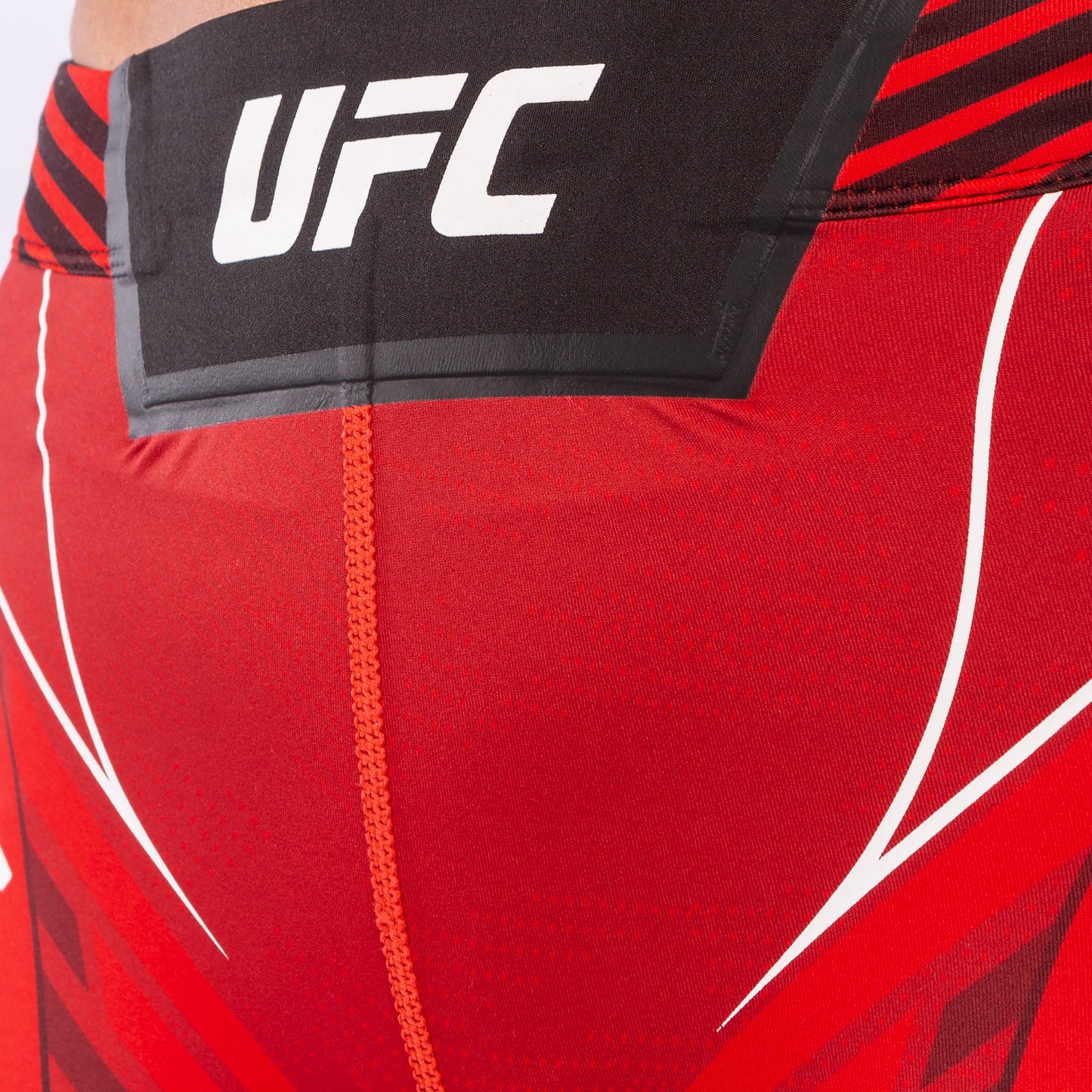 UFC Venum Authentic Fight Night 여성용 발리 투도 쇼츠 – 숏 핏 – 레드