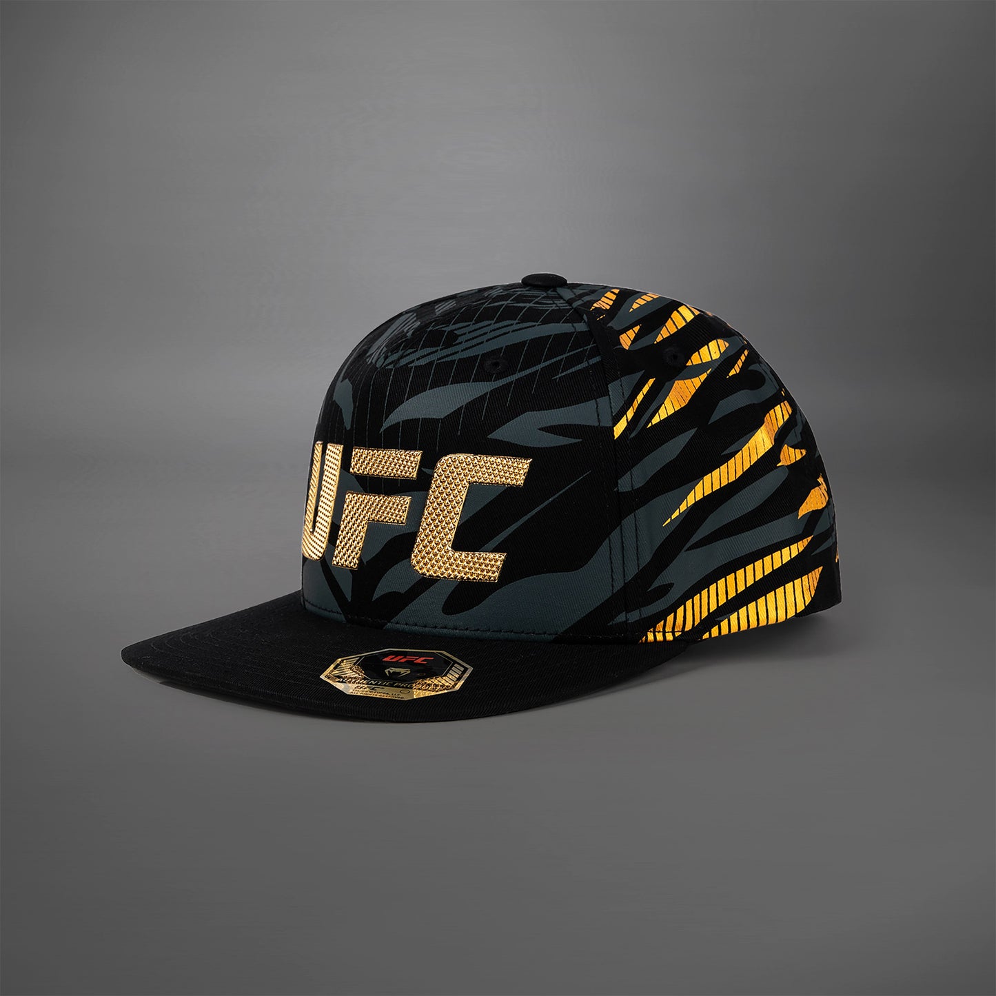 UFC Fusion by Venum Authentic Fight Night 스포츠 캡 – 챔피언