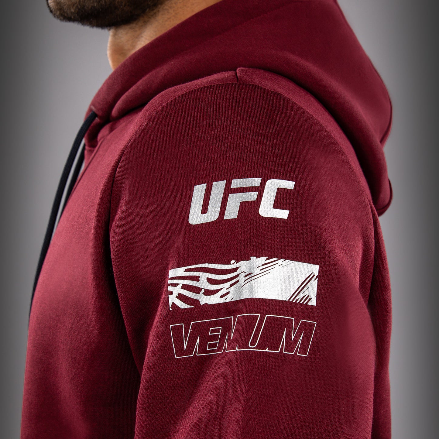 남성용 UFC Zenith by Venum 버건디 어센틱 파이트 위크 풀오버 후디