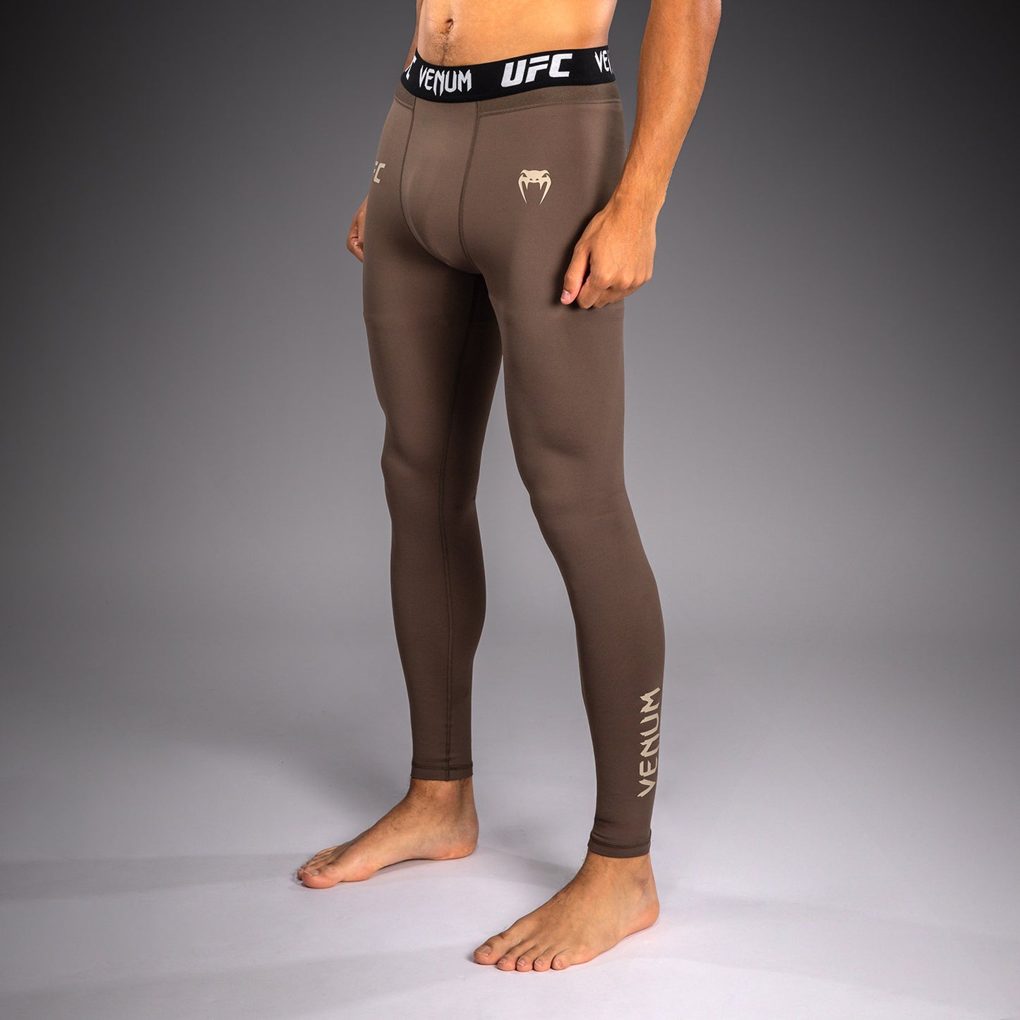 Venum UFC Unity by Venum Authentic Fight Week 남성 기능성 컴프레션 타이츠 - 브라운