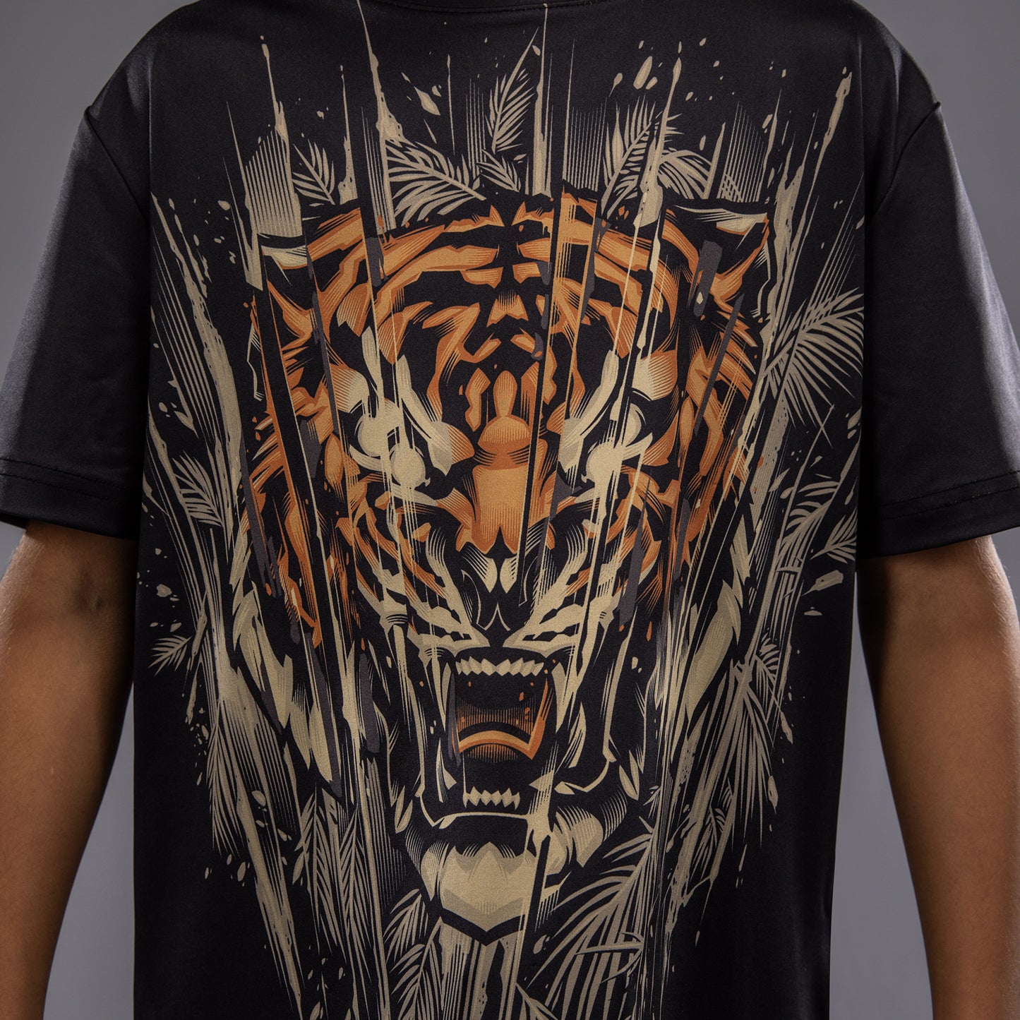 Venum Tiger 키즈 드라이 테크 티셔츠 – 블랙/네온 오렌지