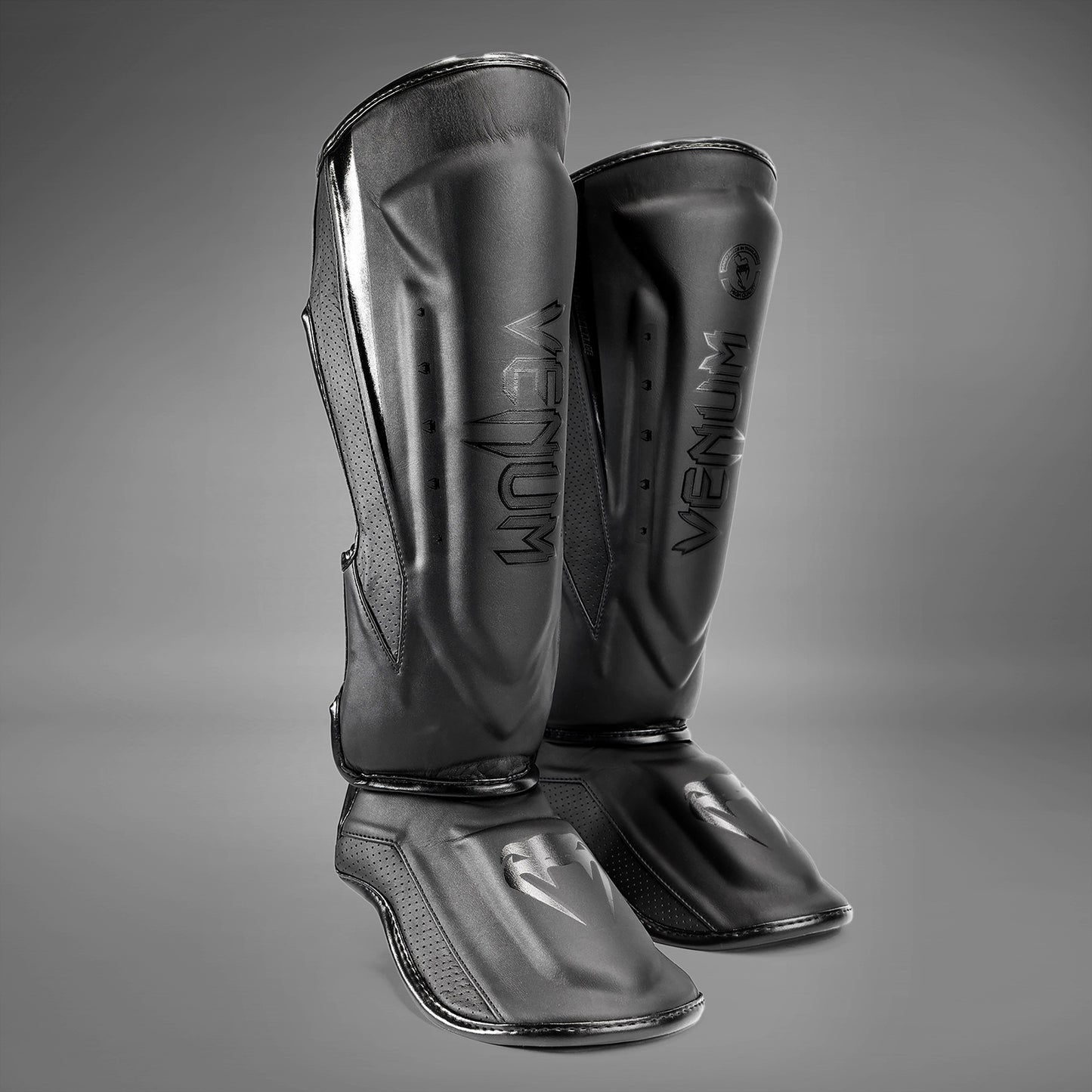 Shin Guards Elite Evo Venum – 블랙/블랙