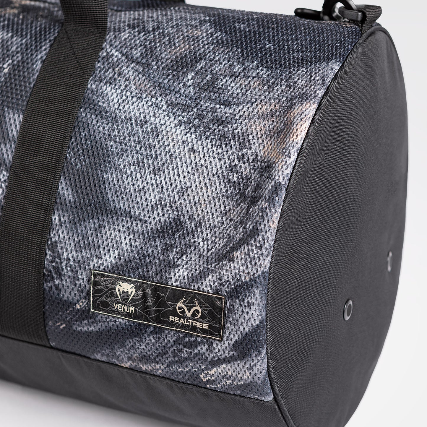 Venum Laser XT Realtree 더플 백 – 다크 카모/그레이