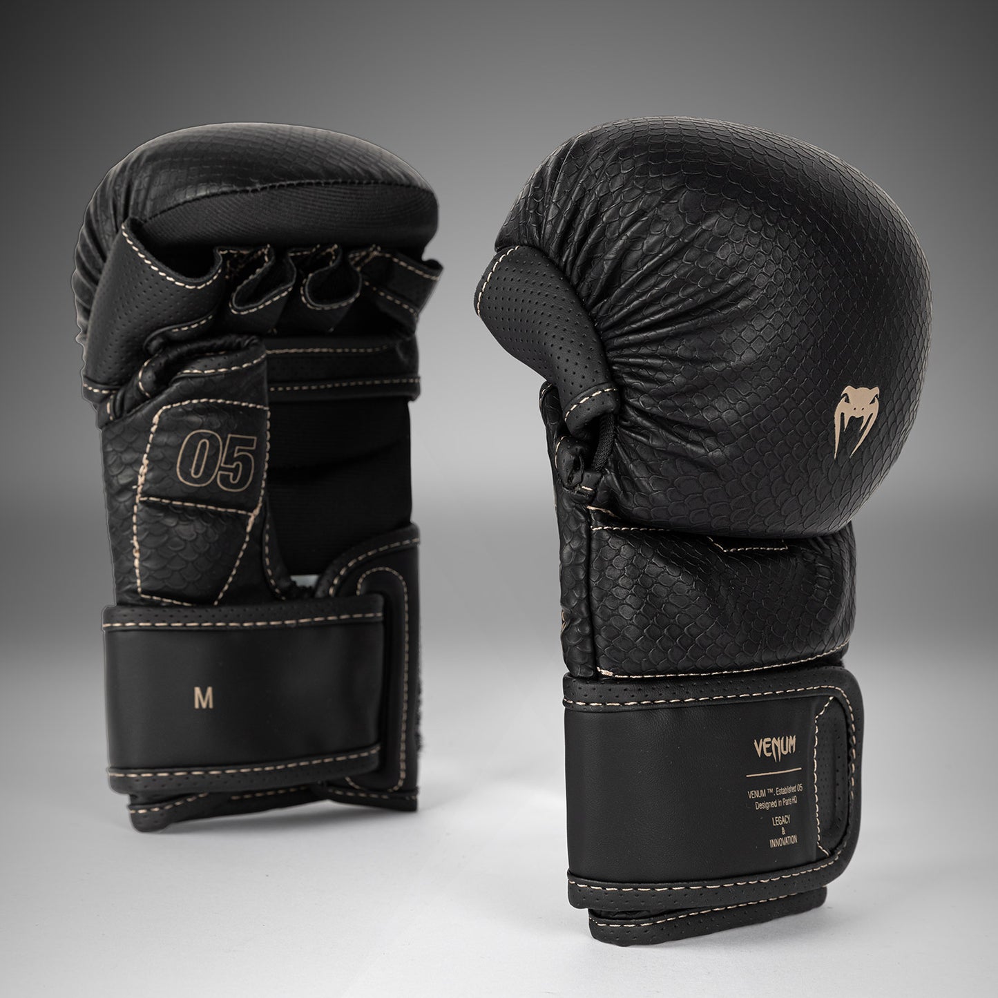 Venum Impact Evo Scales MMA 스파링 글러브 – 블랙