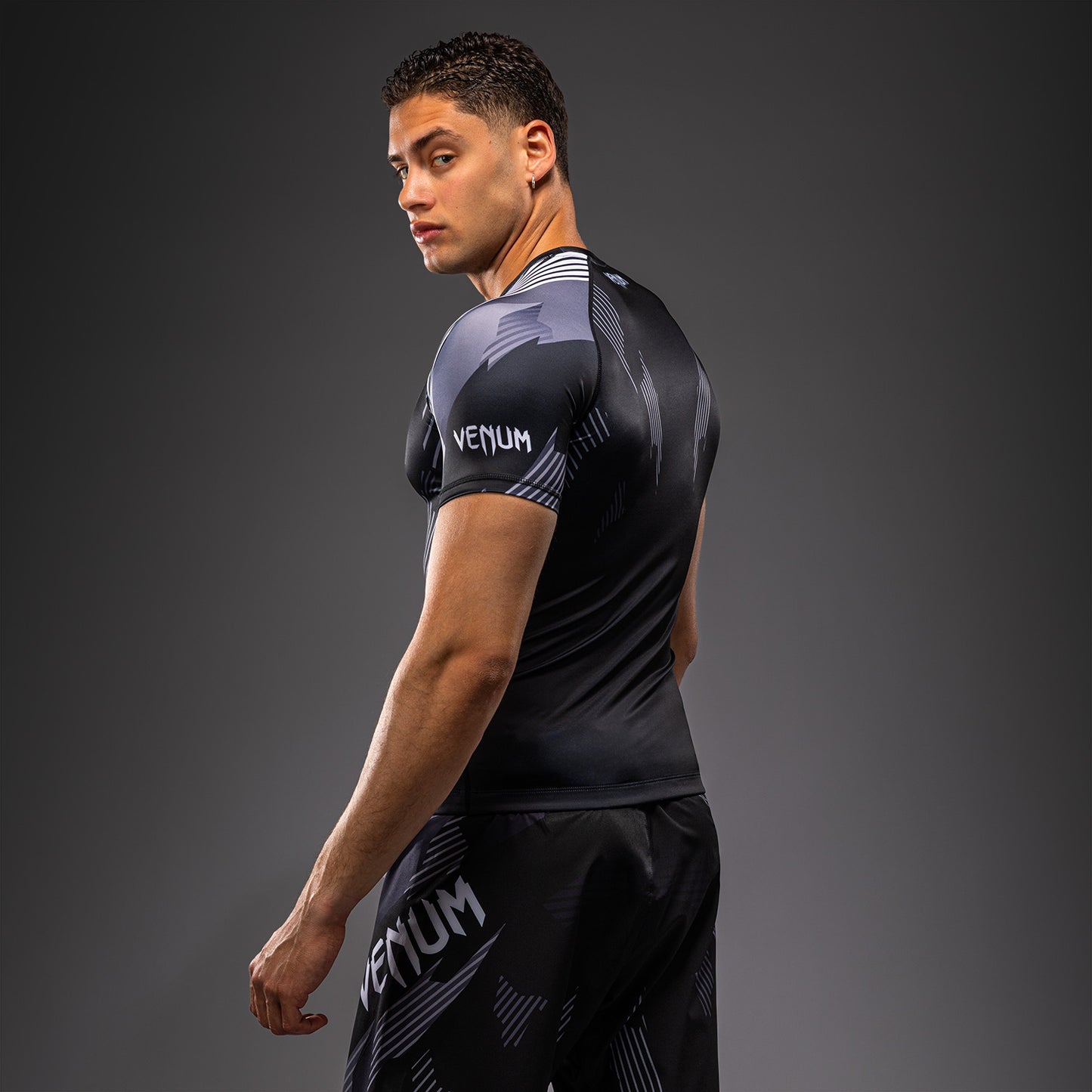 NO-GI 6.0 반팔 래쉬가드 블랙/화이트