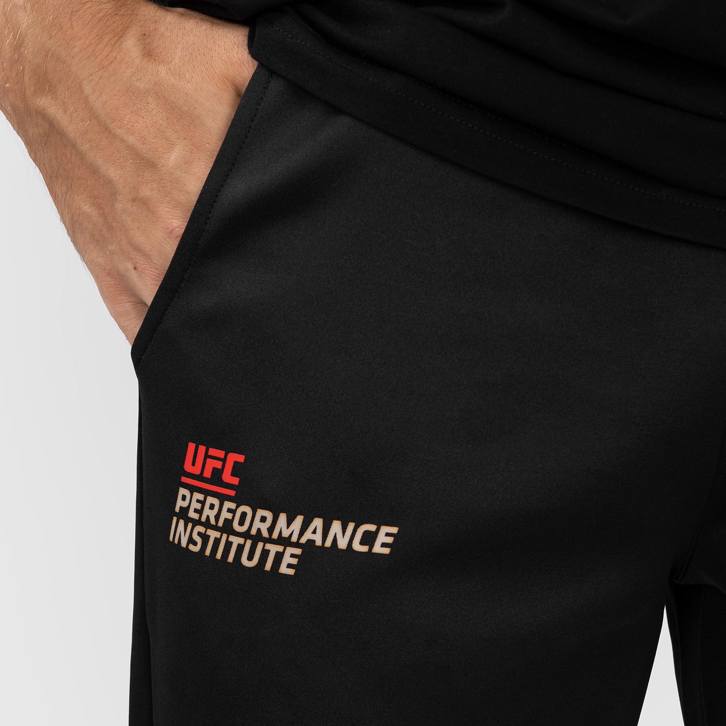 UFC Venum Performance Institute 2.0 조거 팬츠 – 블랙/레드