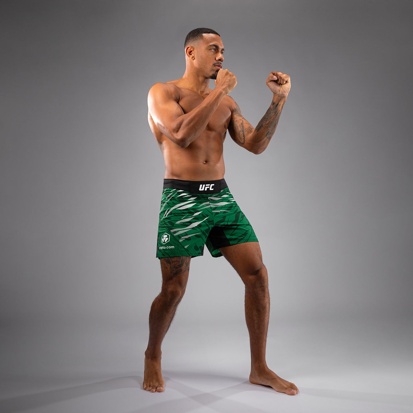 UFC Fusion by Venum Authentic Fight Night 남성용 파이트 쇼츠 – 숏 핏 – 그린