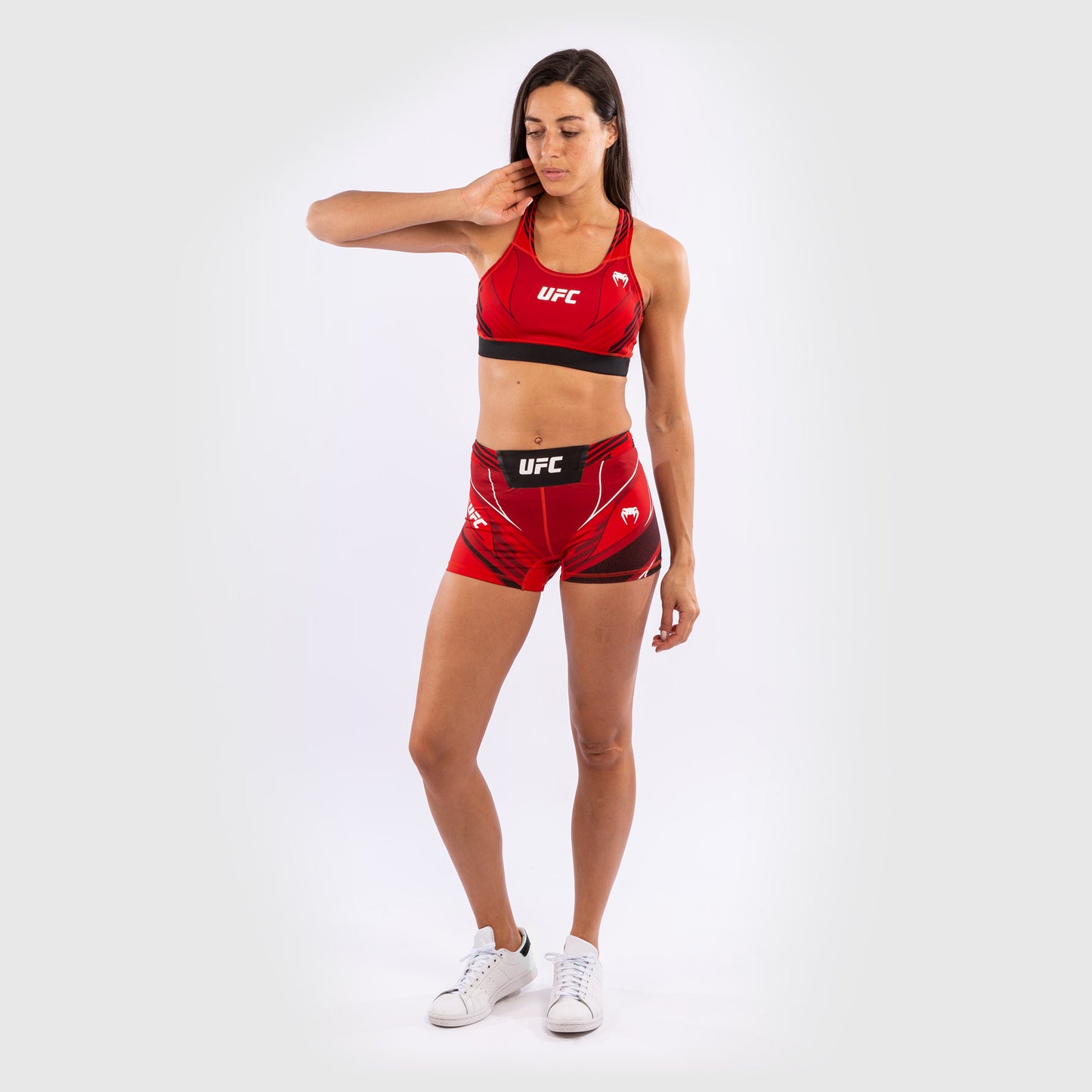 UFC Venum Authentic Fight Night 여성용 발리 투도 쇼츠 – 숏 핏 – 레드