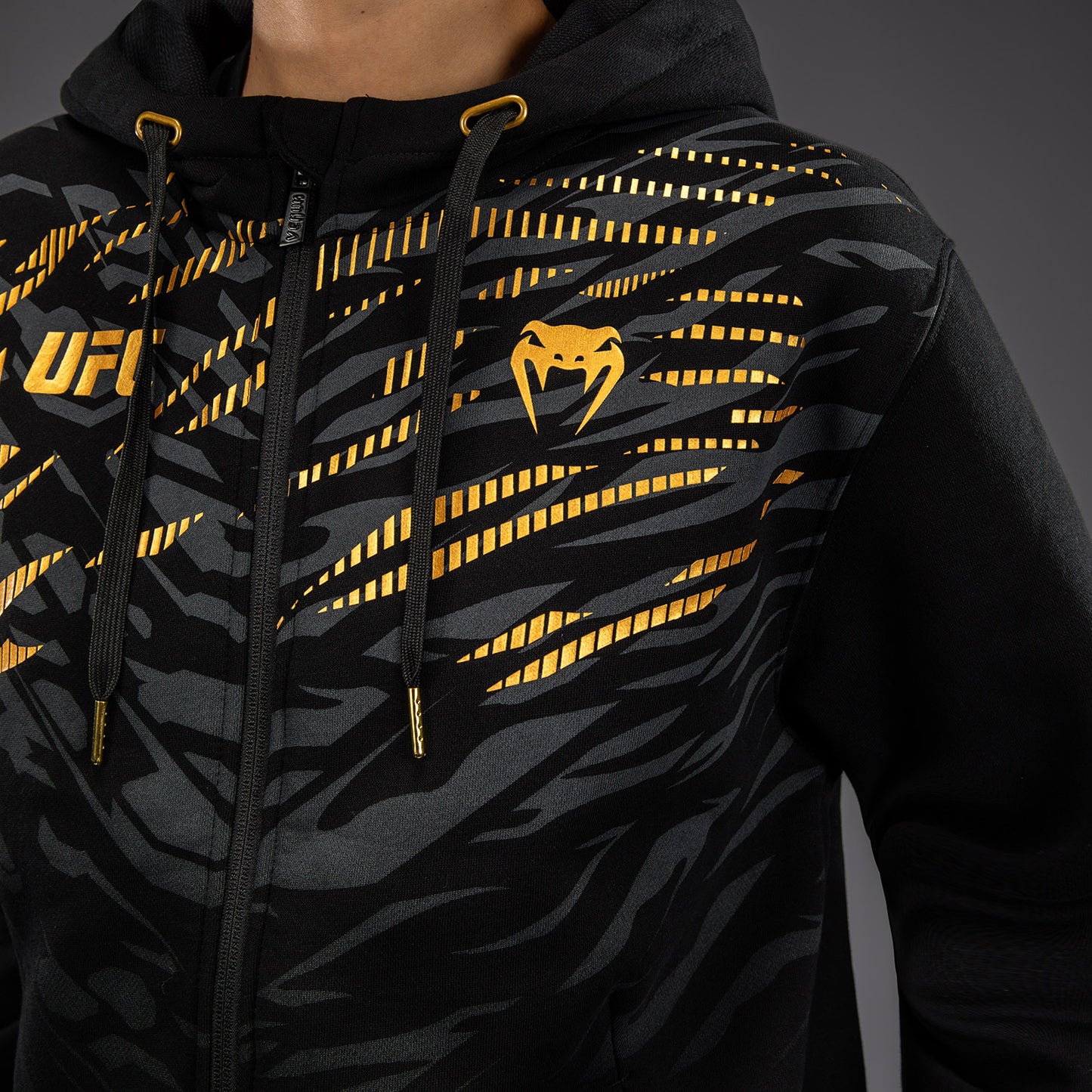 UFC Fusion by Venum 여성용 레플리카 집업 후디 – 챔피언