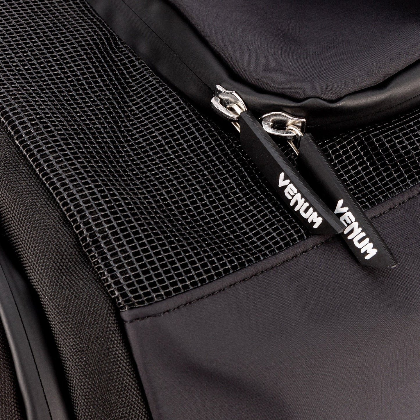 Venum Trainer Lite Evo 스포츠백 (48L)