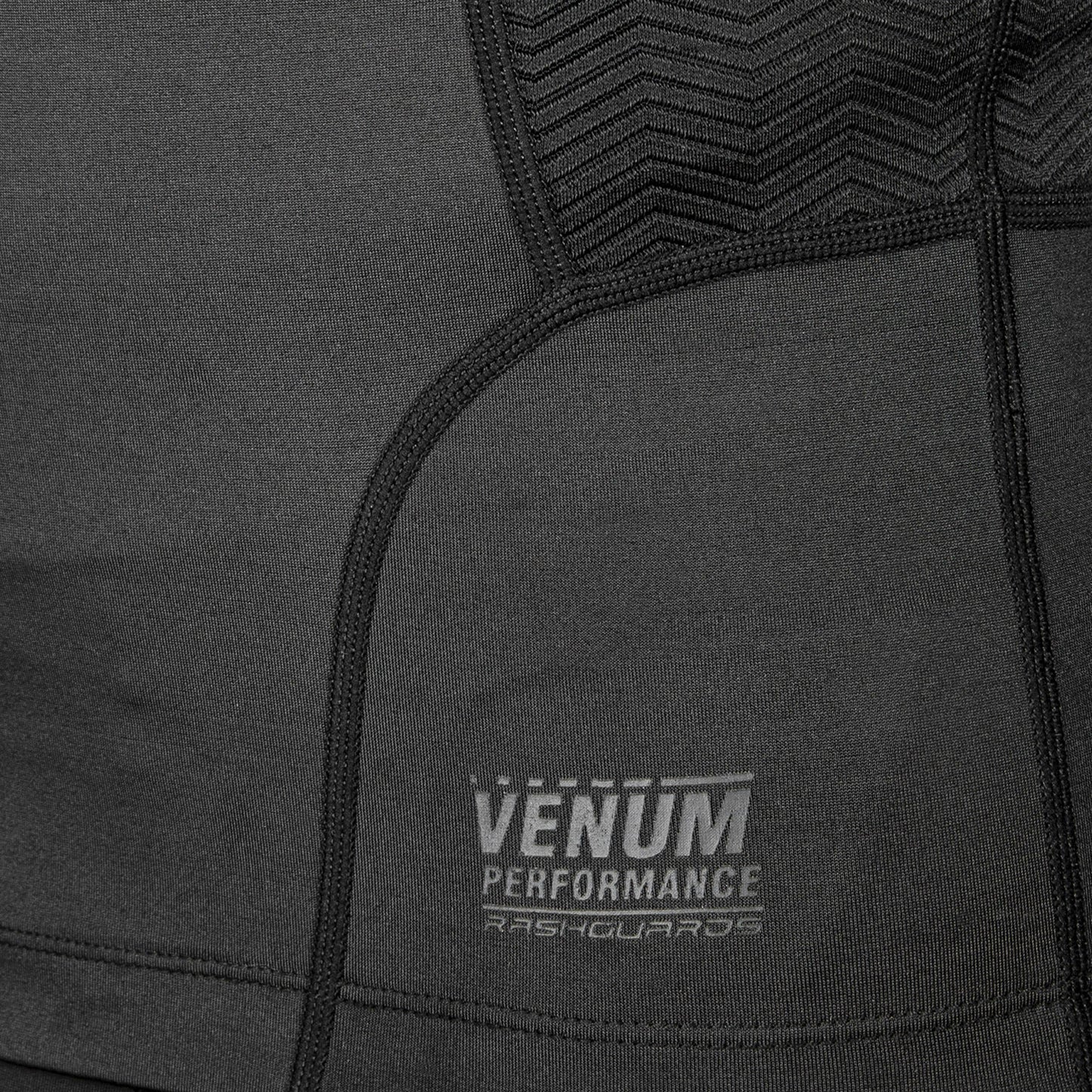 Venum G-Fit 래쉬가드 – 반팔 – 블랙