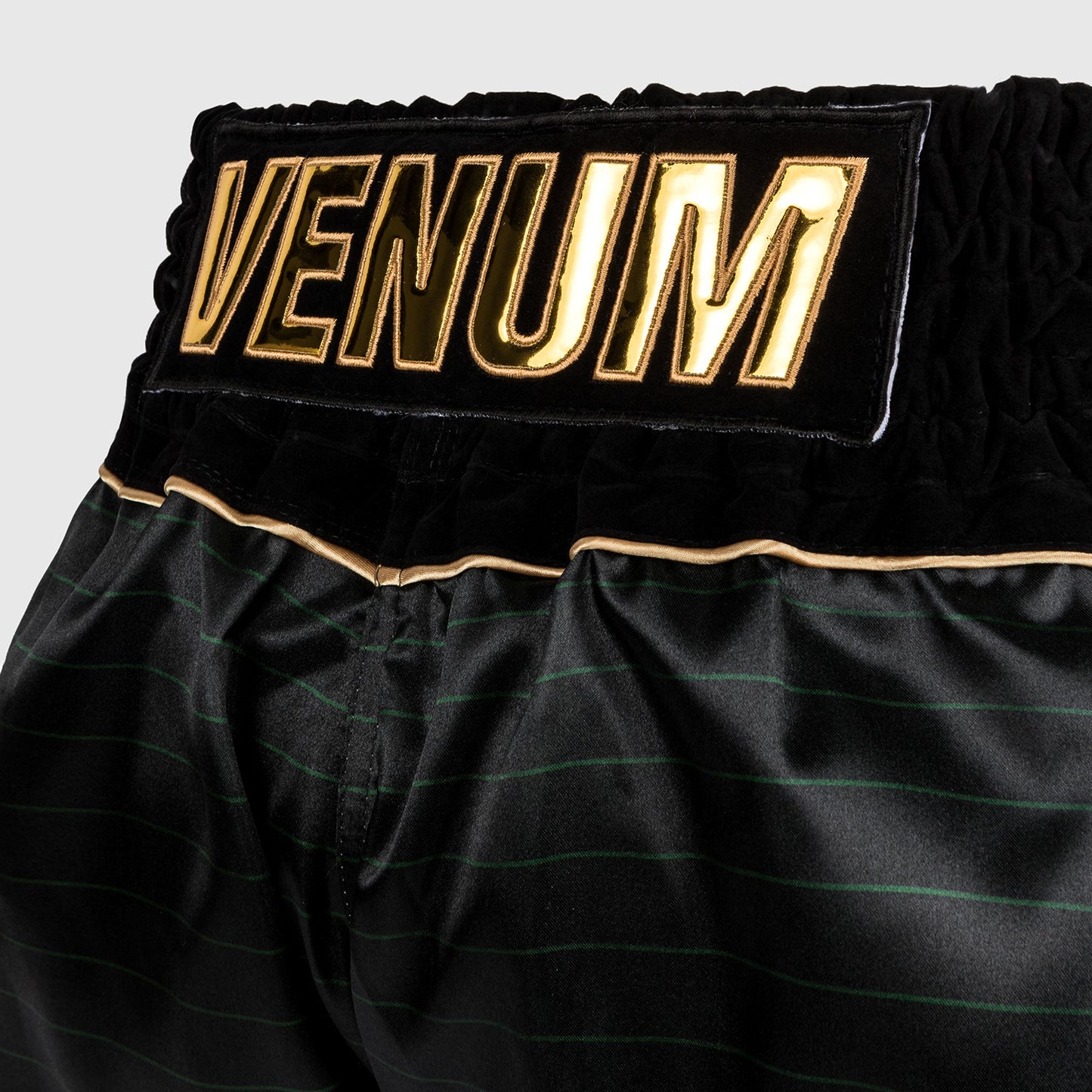 Venum Attack 무에타이 쇼츠 – 블랙/그린
