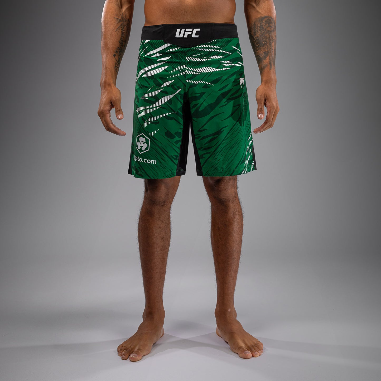 UFC Fusion by Venum Authentic Fight Night 남성용 파이트 쇼츠 – 롱 핏 – 그린