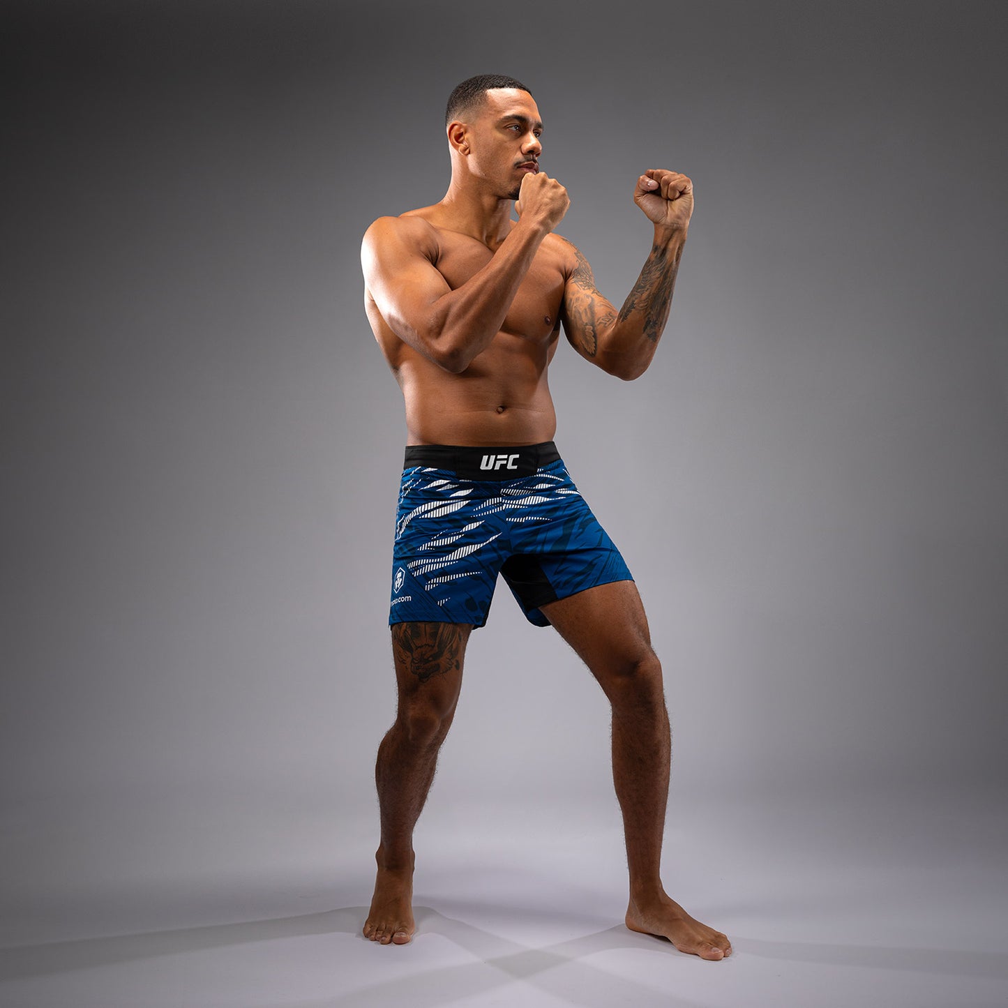 UFC Fusion by Venum 남성용 파이트 쇼츠 – 숏 핏 – 블루