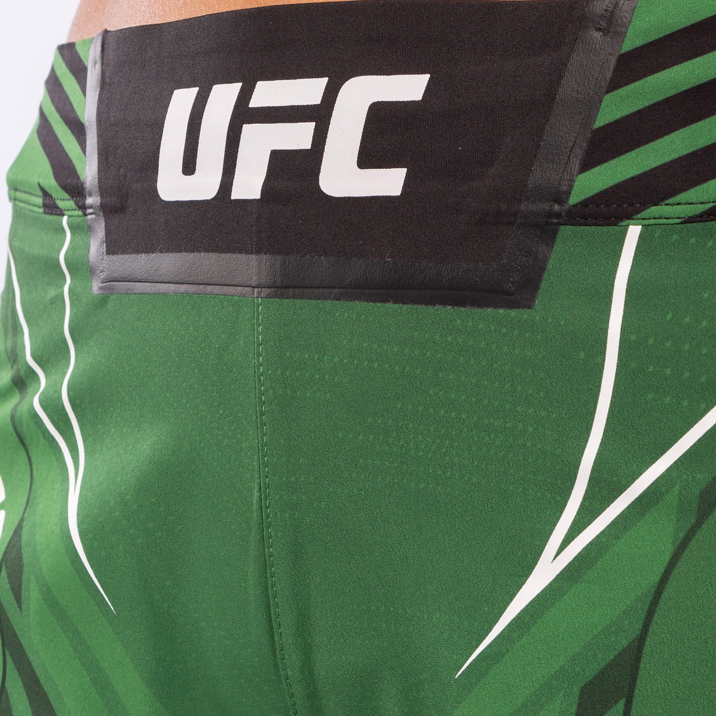UFC Venum Authentic Fight Night 여성용 쇼츠 – 숏 핏 – 그린