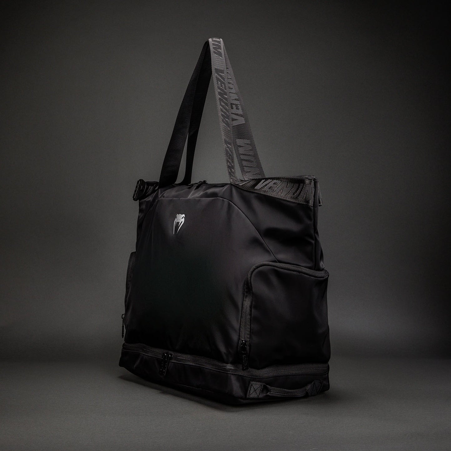 Venum Essential 스포츠 백 - 블랙