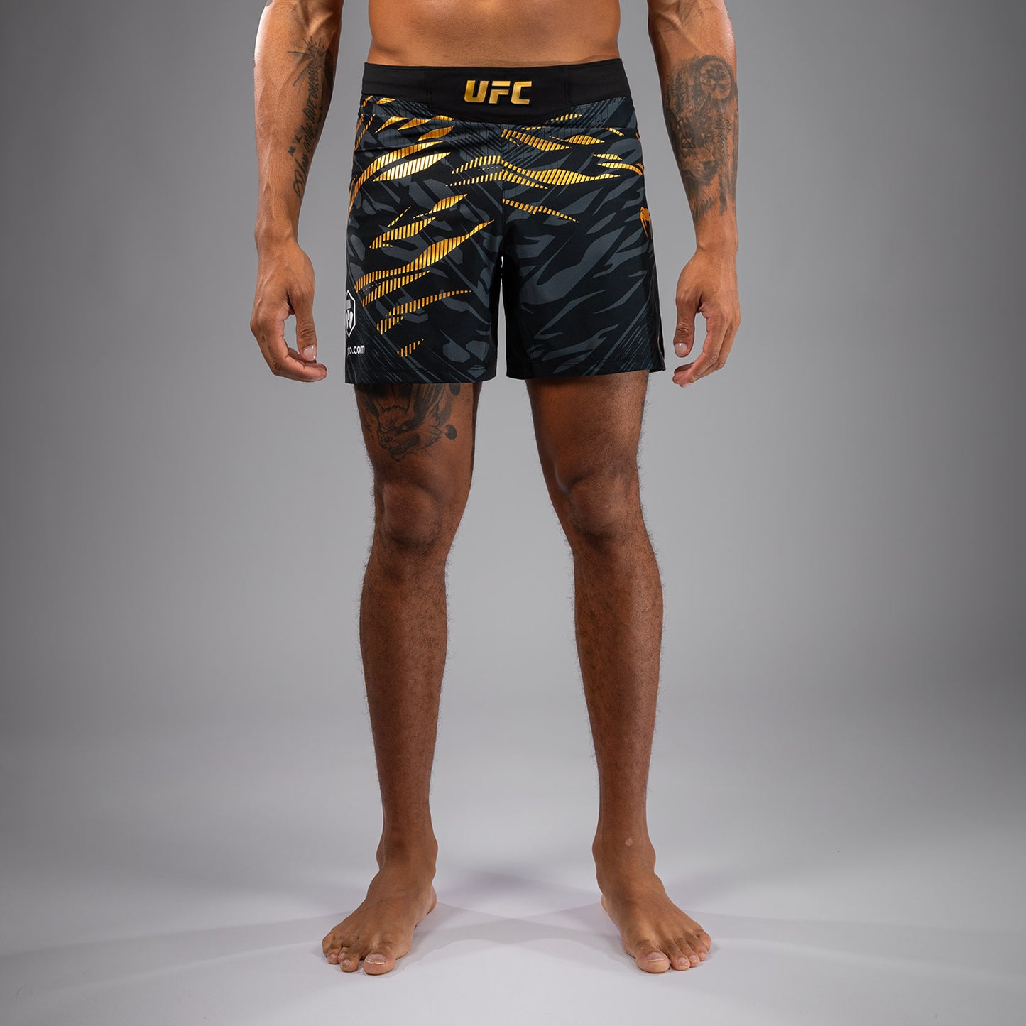 UFC Fusion by Venum Authentic Fight Night 남성용 파이트 쇼츠 – 숏 핏 – 챔피언