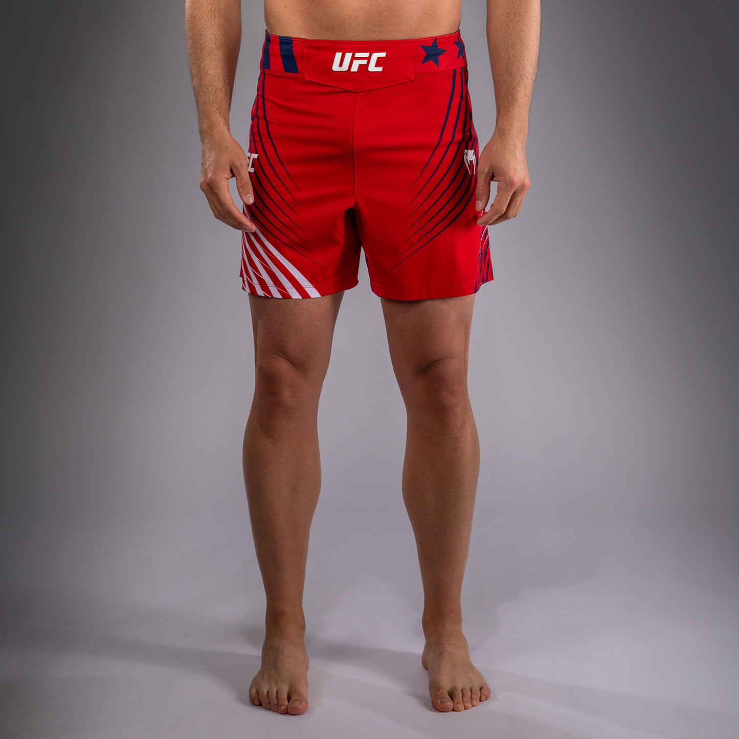Official UFC Freedom 250 by Venum 남성용 Authentic Fight Night 파이트 쇼츠 쇼트 핏 - 레드