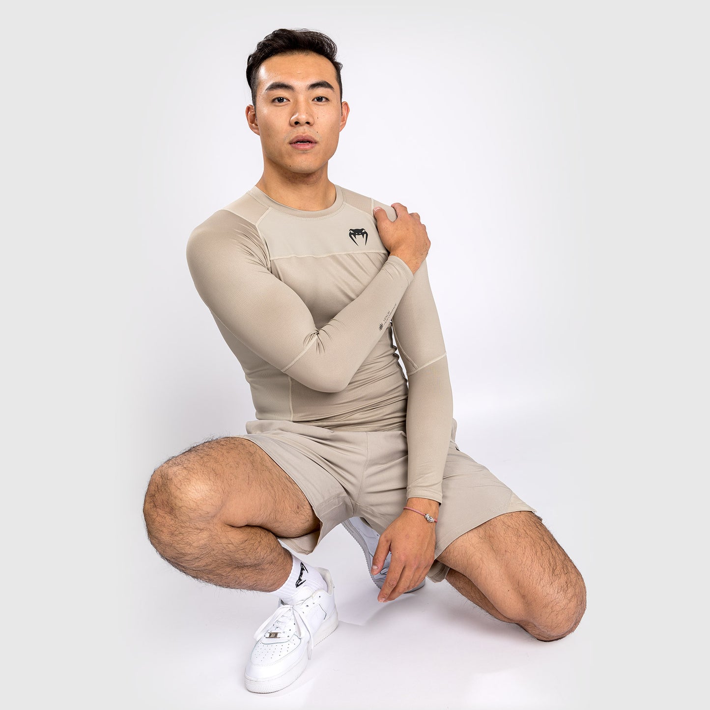 Venum G-Fit Air 래쉬가드 긴팔 – 샌드