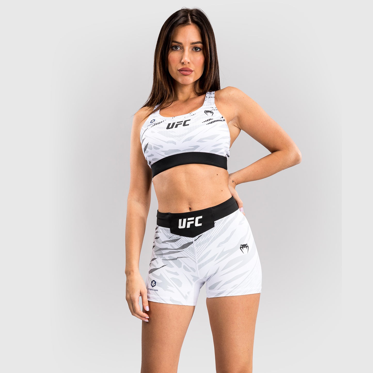 UFC Fusion by Venum 여성용 발리 투도 쇼츠 – 숏 핏 – 화이트