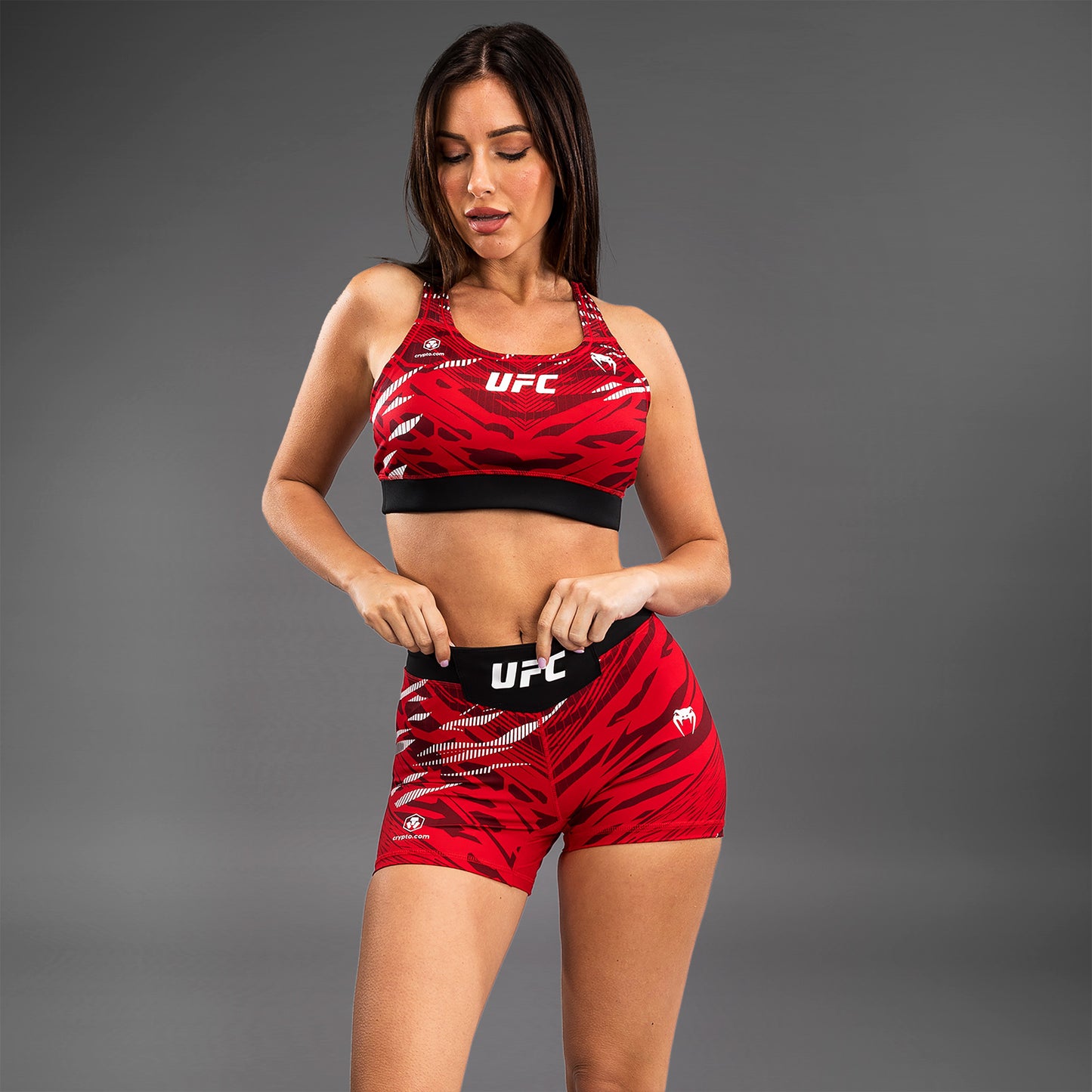 UFC Fusion by Venum 여성용 발리 투도 쇼츠 – 숏 핏 – 레드