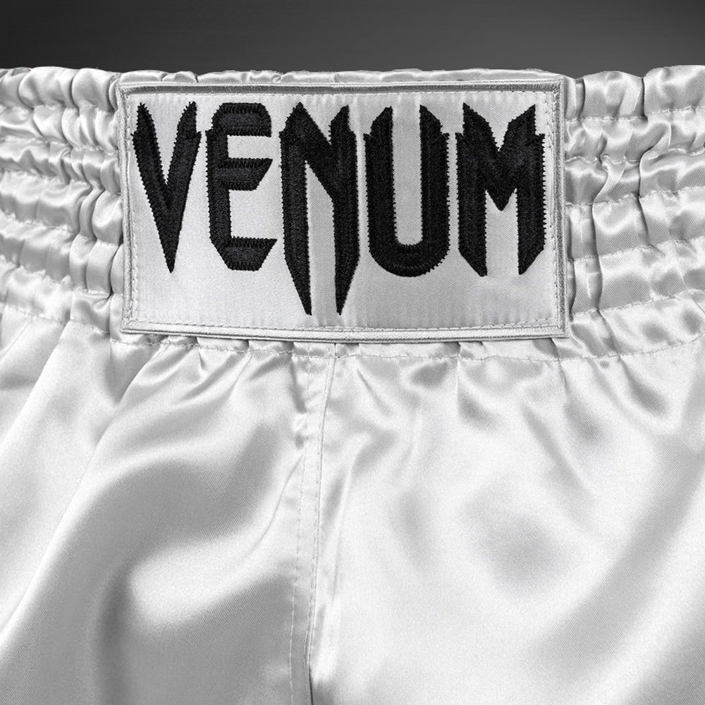 Venum Classic 무에타이 쇼츠 – 실버/블랙