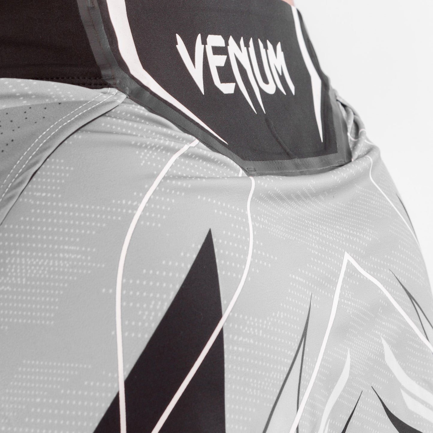 UFC Venum Authentic Fight Night 여성용 스커트 – 화이트