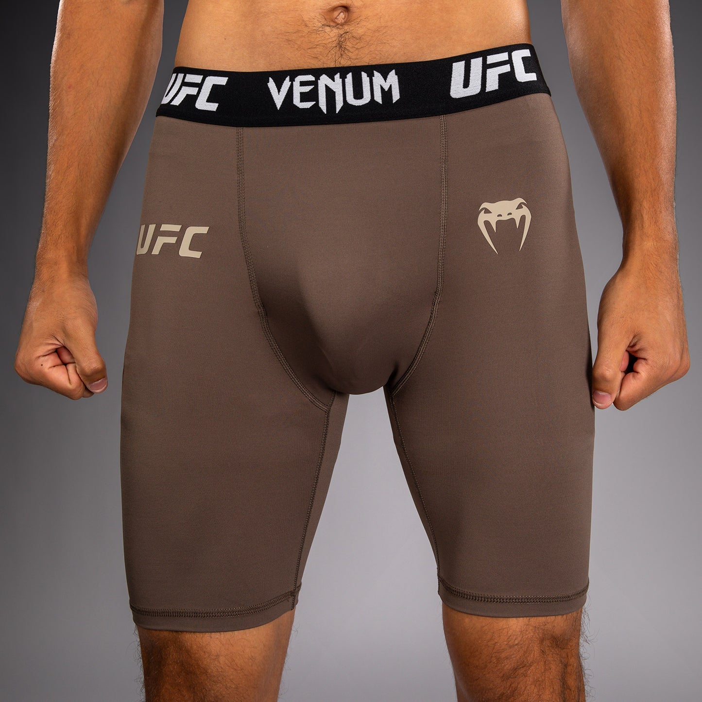 Venum UFC Unity by Venum Authentic Fight Week 남성 기능성 컴프레션 쇼츠 - 브라운