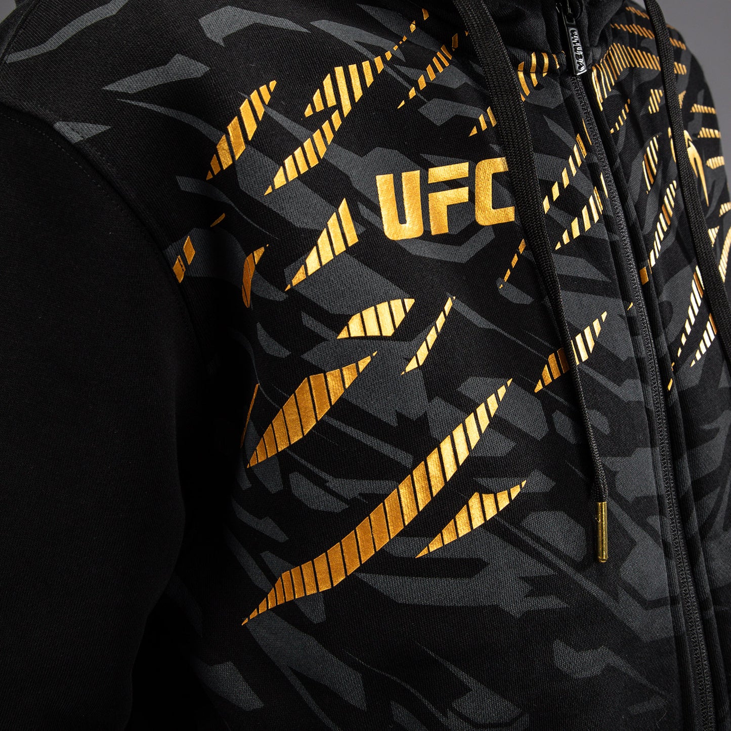 UFC Fusion by Venum 여성용 레플리카 집업 후디 – 챔피언
