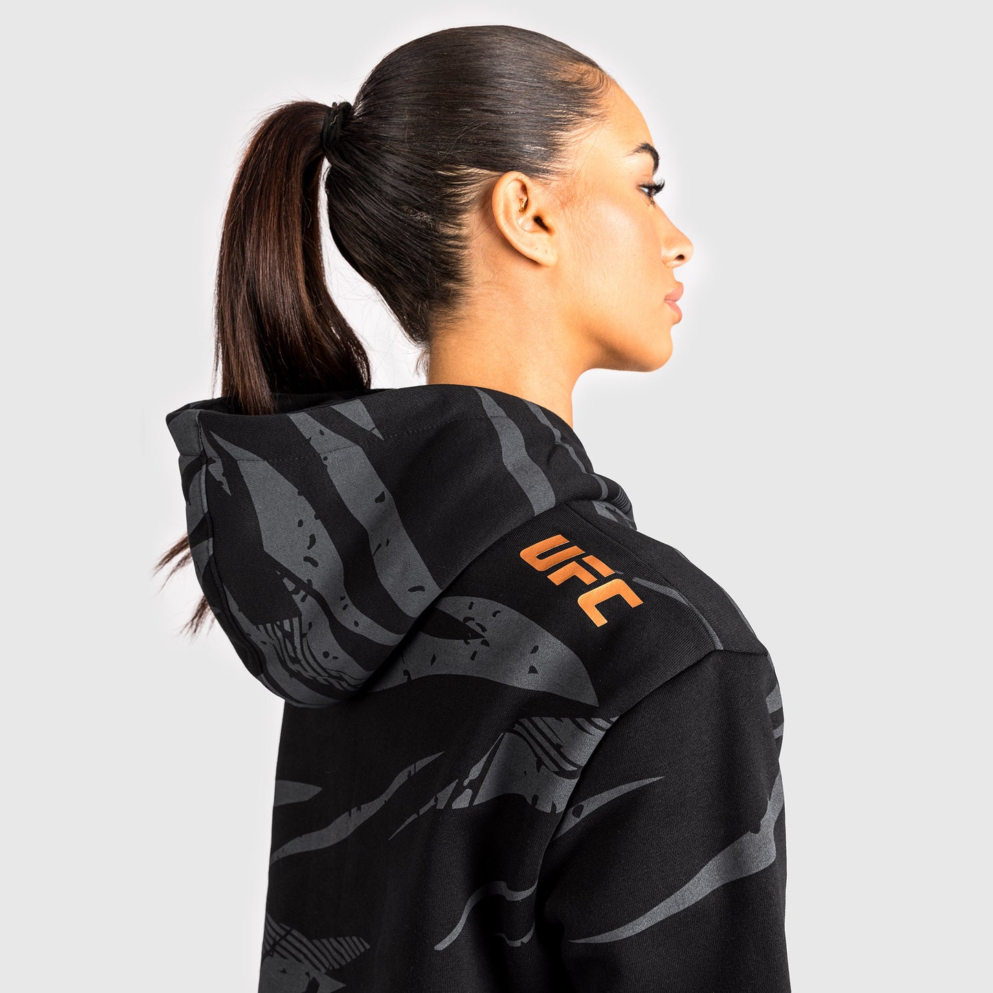 UFC Adrenaline by Venum Fight Week 여성용 풀오버 후디 – 어반 카모