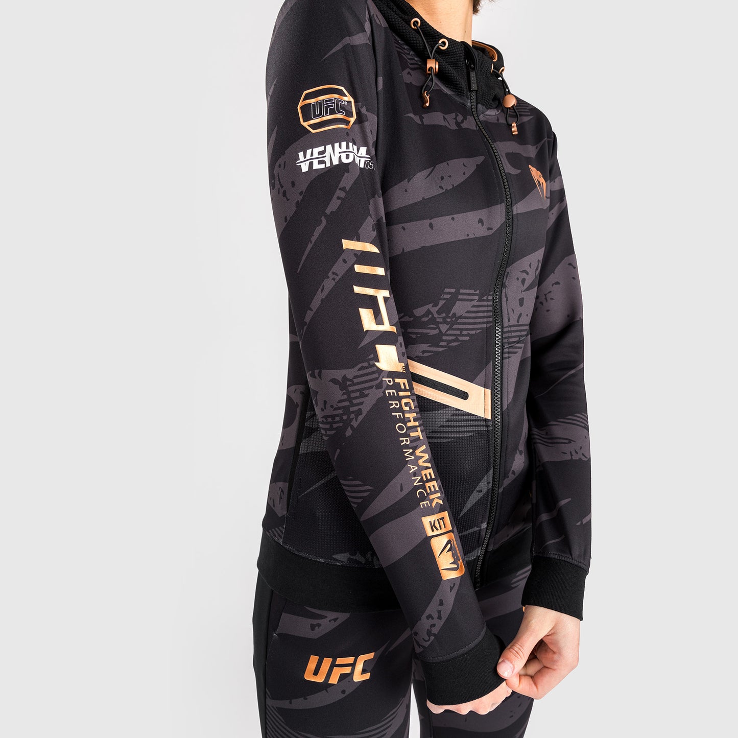 UFC Adrenaline by Venum Fight Week 여성용 집업 후드티 - 어반 카모