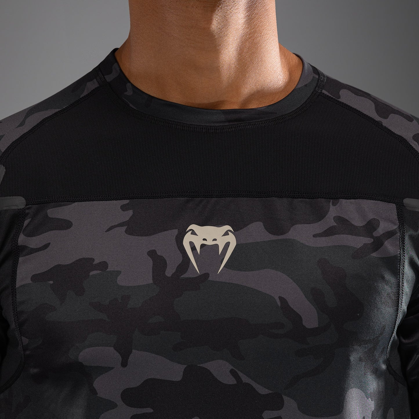 Venum G-Fit Air 남성용 드라이 테크 티셔츠 – 어반 디지털 카모