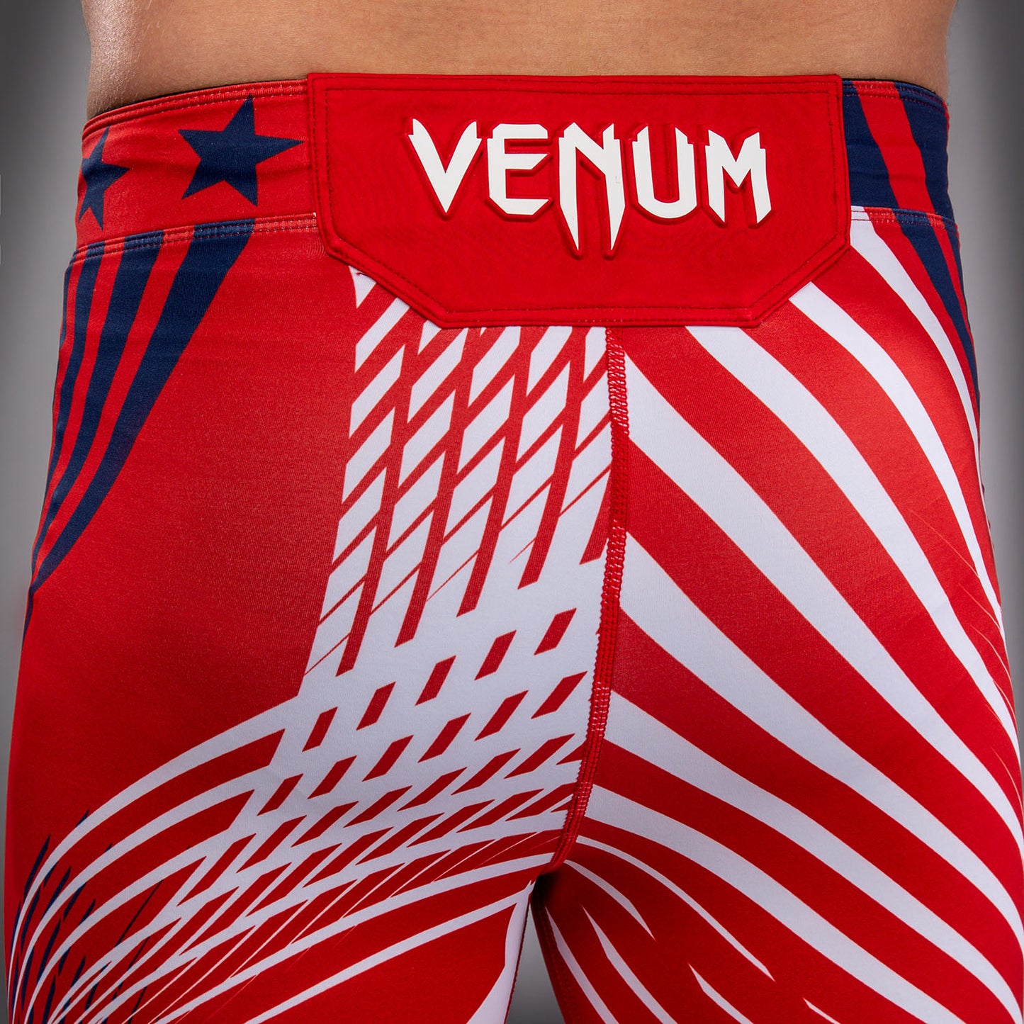 Official UFC Freedom 250 by Venum 남성용 Authentic Fight Night 발리 투도 쇼츠 - 레드