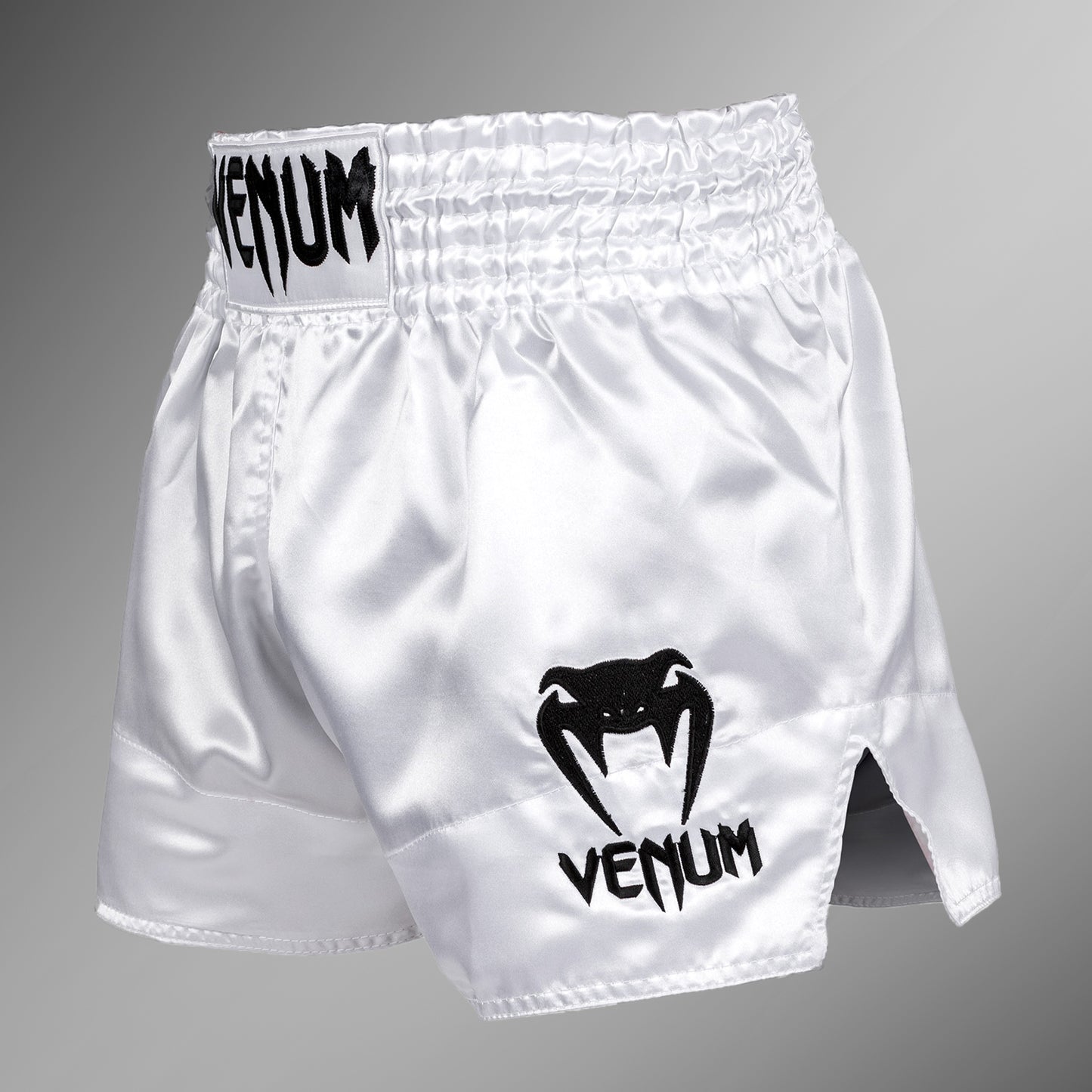 Venum Classic 무에타이 쇼츠 – 화이트/블랙