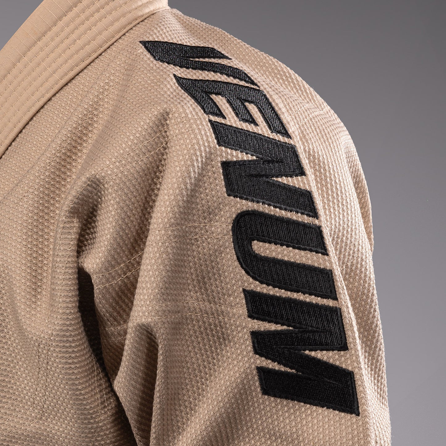 Venum Challenger XT BJJ 도복 – 스톤 샌드