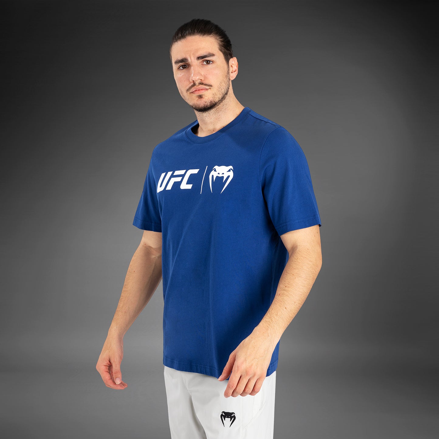 UFC Venum Classic 티셔츠 – 네이비 블루/화이트