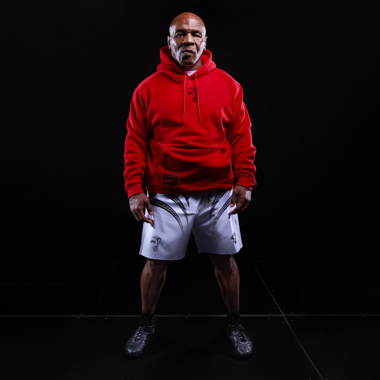 Venum x Mike Tyson: Tiger 후디 – 인텐스 레드/딥 블랙