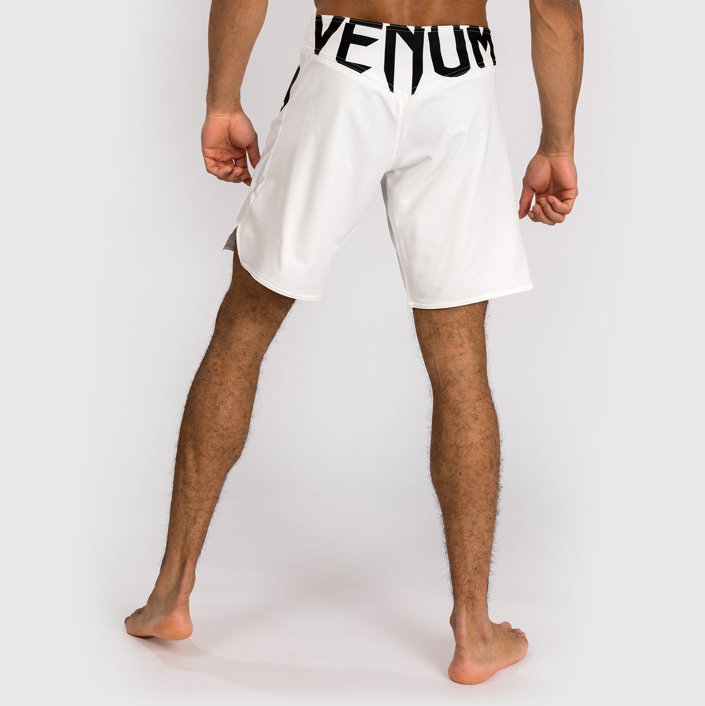 Venum Light 5.0 파이트 쇼츠 – 화이트/블랙