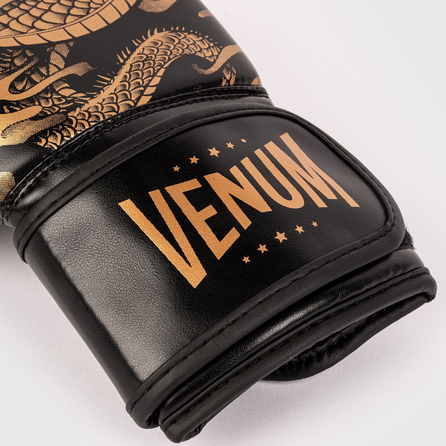 Venum Dragon's Flight 키즈용 복싱 글러브 – 블랙/브론즈