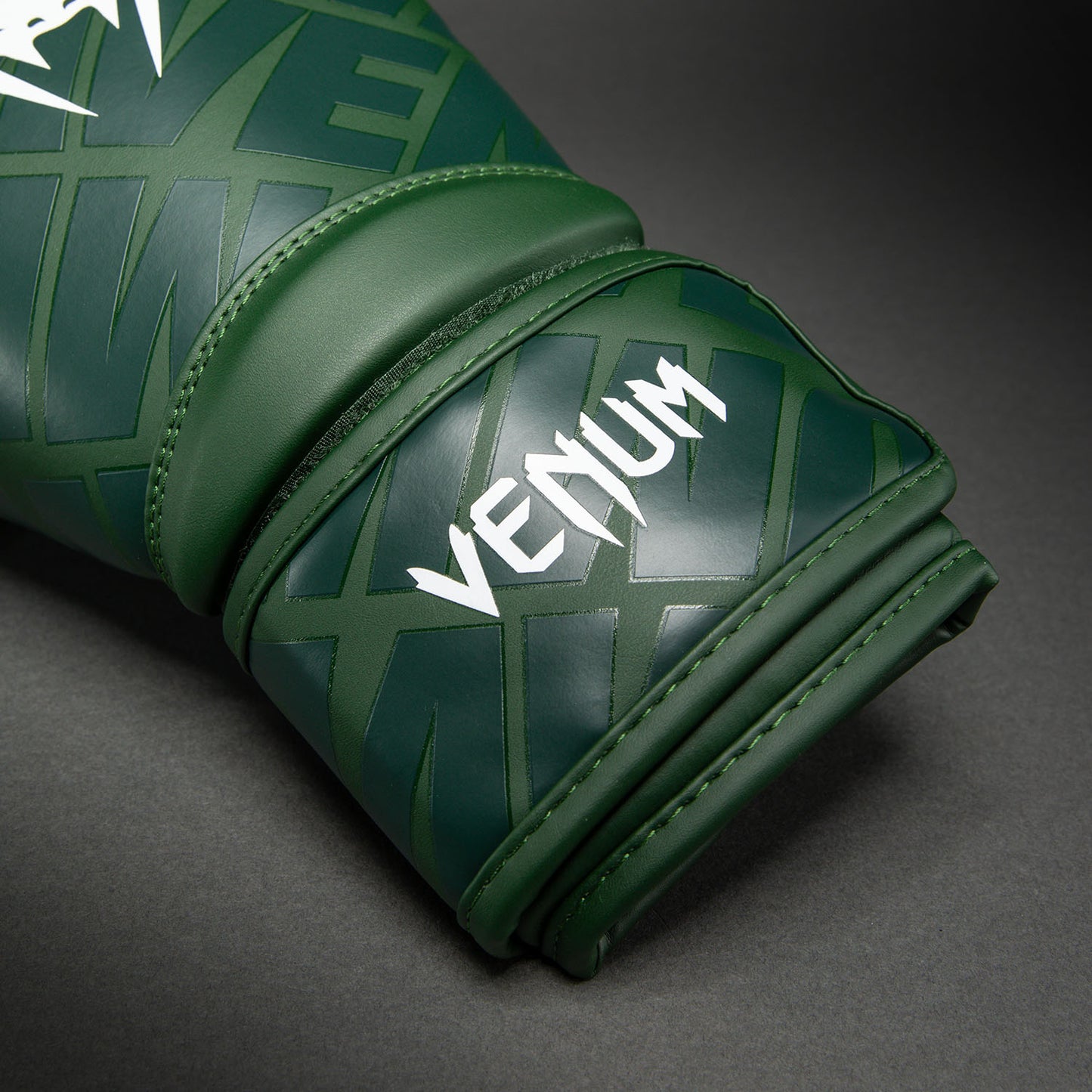 Venum Contender 1.5 XT 3D 복싱 글러브 – 포레스트 그린