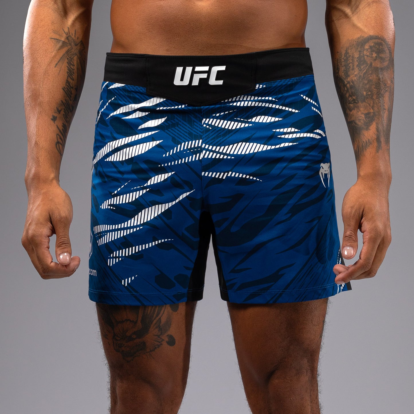UFC Fusion by Venum 남성용 파이트 쇼츠 – 숏 핏 – 블루
