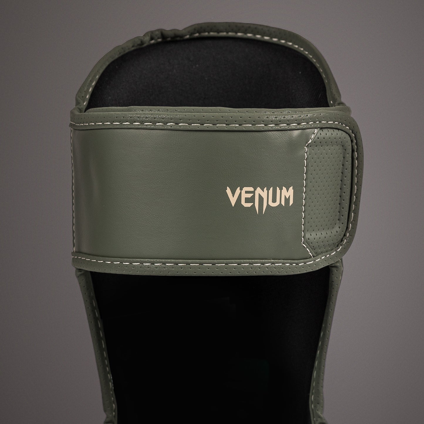Venum Impact Evo 정강이 보호대 – 밀리터리 그린