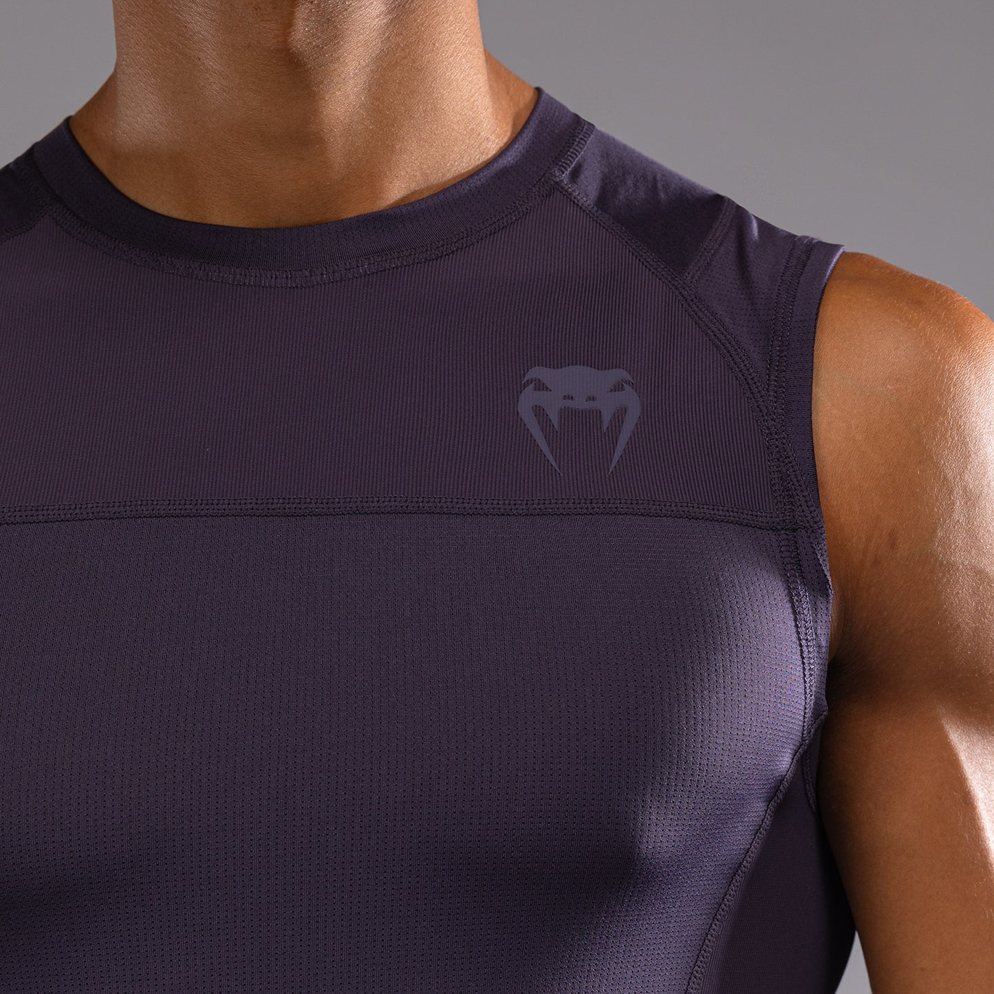 Venum G-Fit Air 남성용 민소매 래쉬가드 – 다크 퍼플