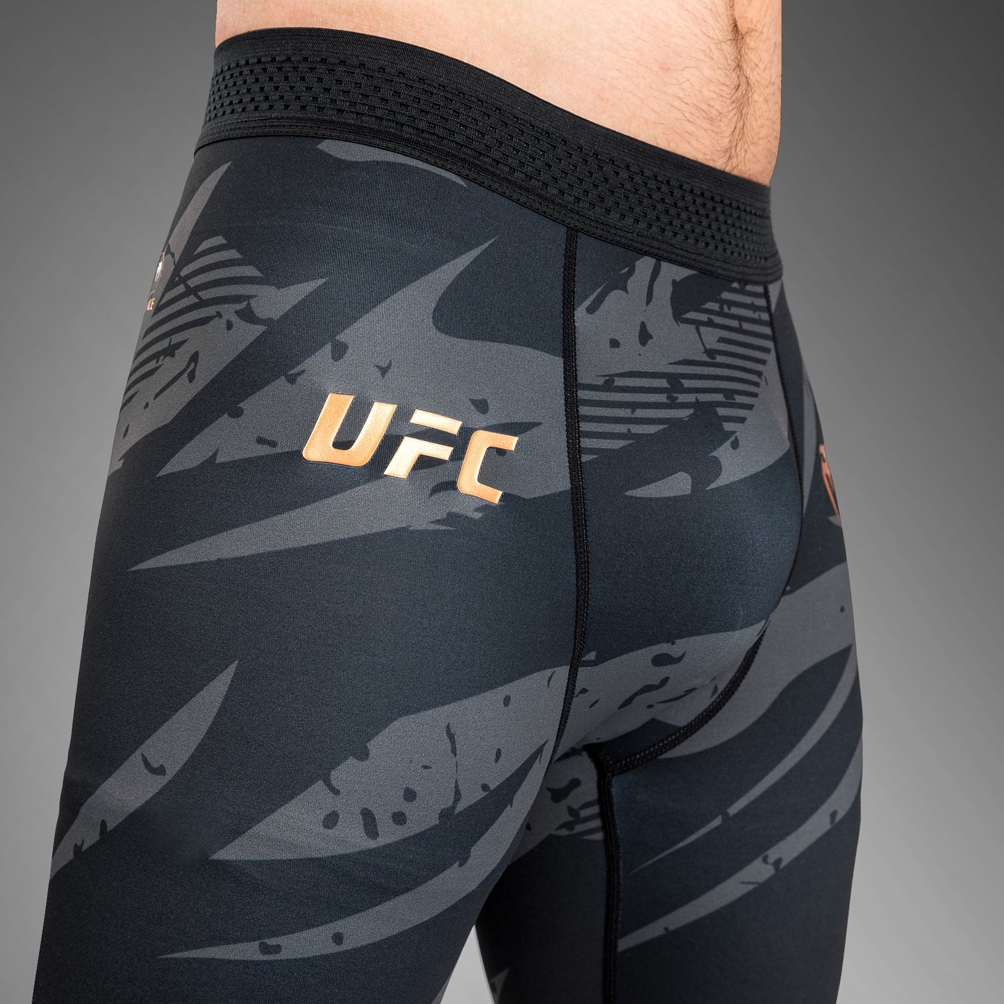 UFC Adrenaline by Venum Fight Week 남성용 발리 투도 쇼츠 – 어반 카모