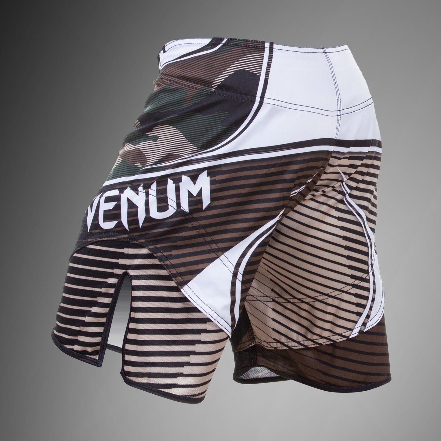 Venum Camo Hero 파이트 쇼츠 – 그린/브라운